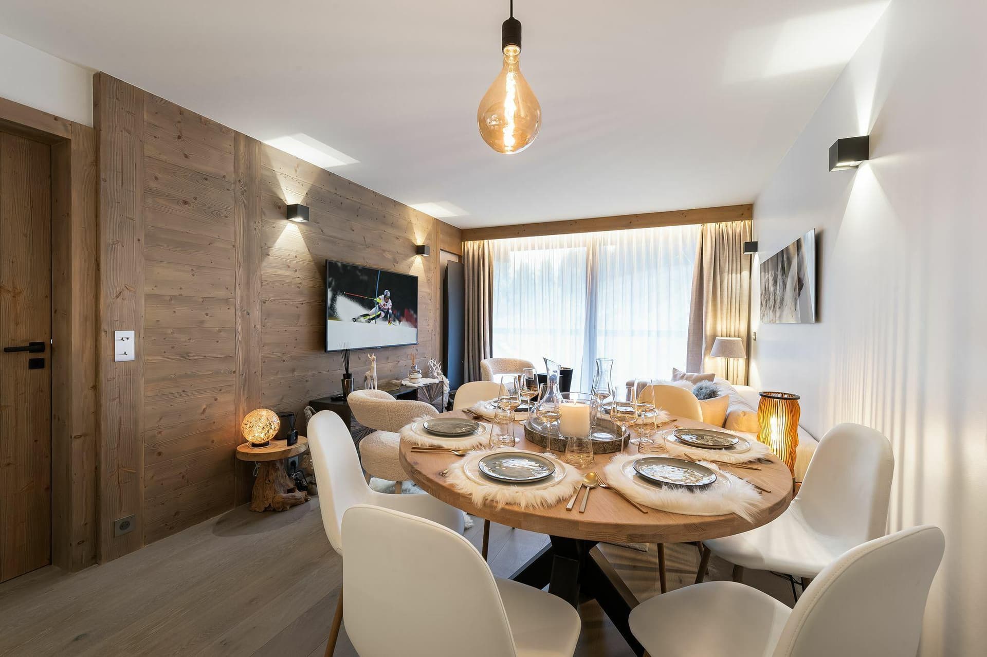 Phoenix 602 - Luxury 2 bedroom apartment in Centre