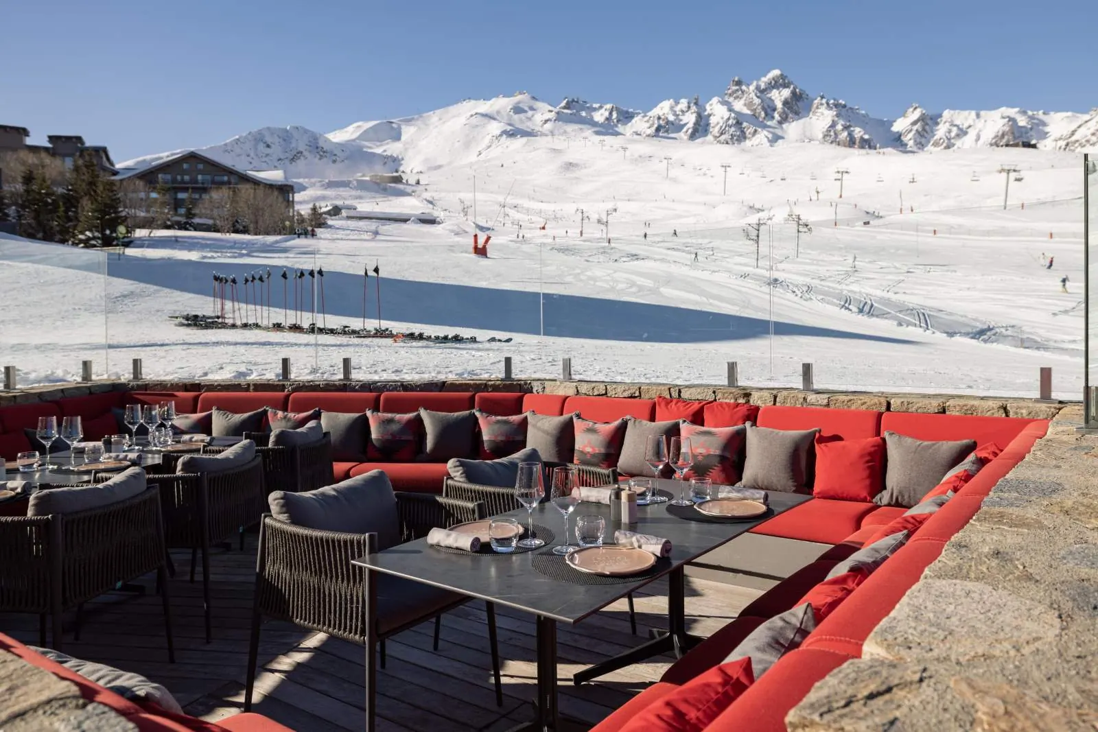 Le K2 Altitude · Base Kamp terrace