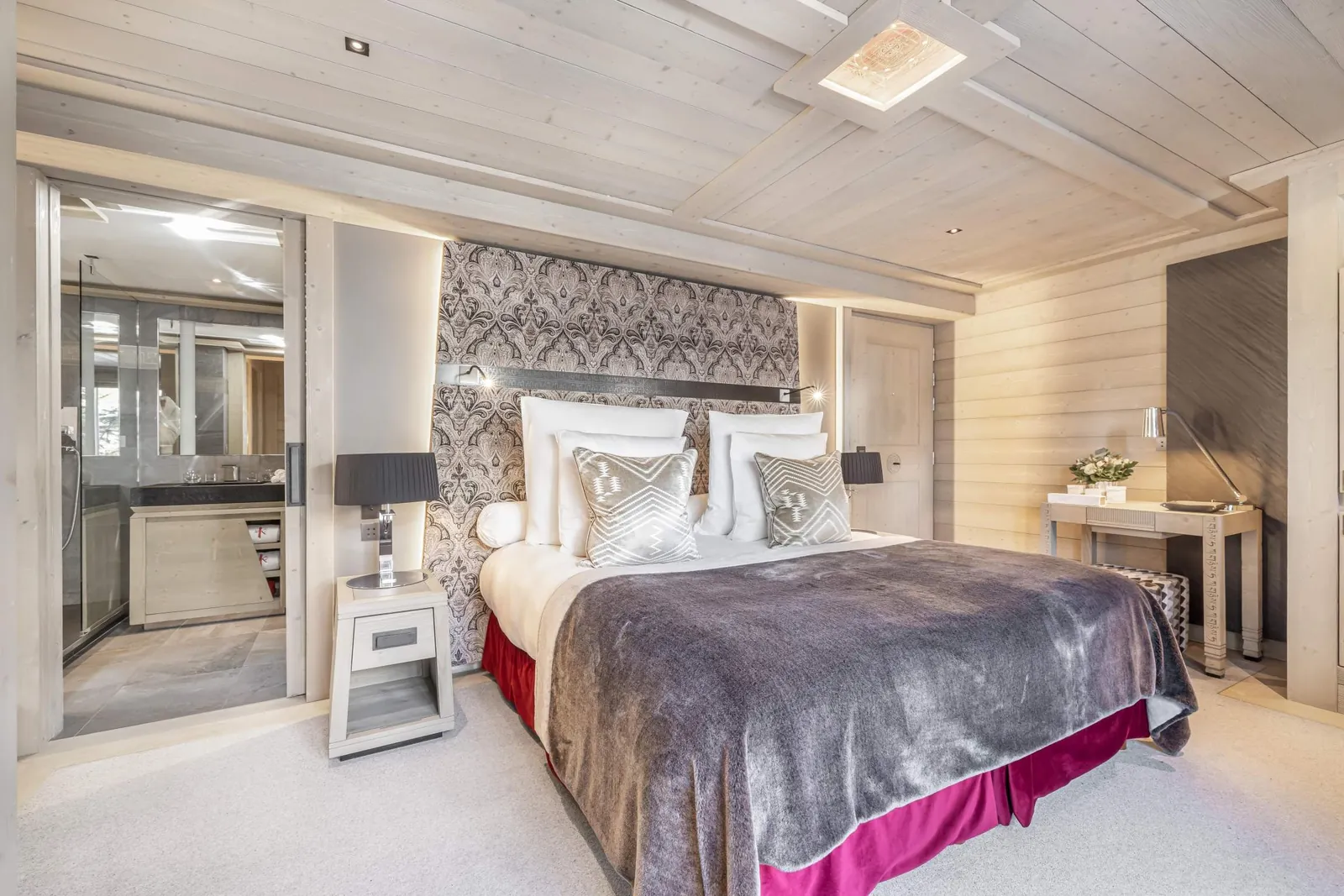 Petite Executive Room, photo 1