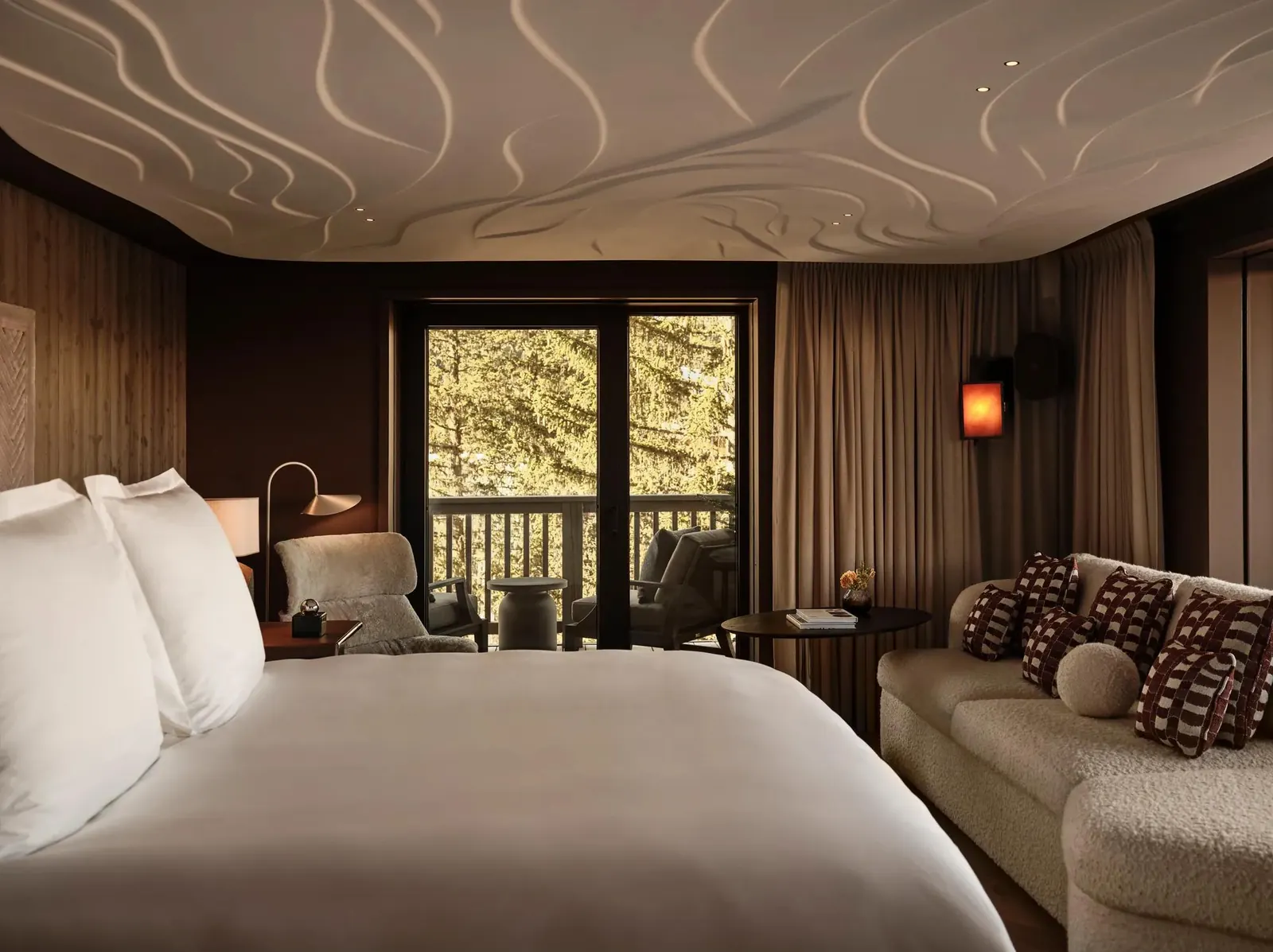 Rosewood Courchevel Le Jardin Alpin · Junior Suite bedroom