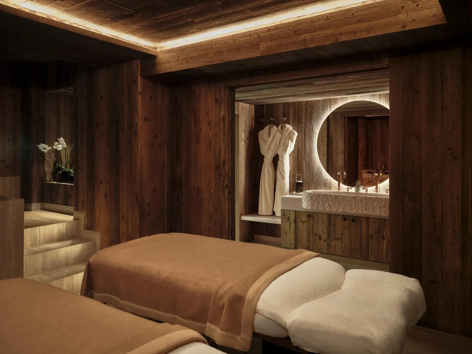 Rosewood Courchevel Le Jardin Alpin · Treatment room