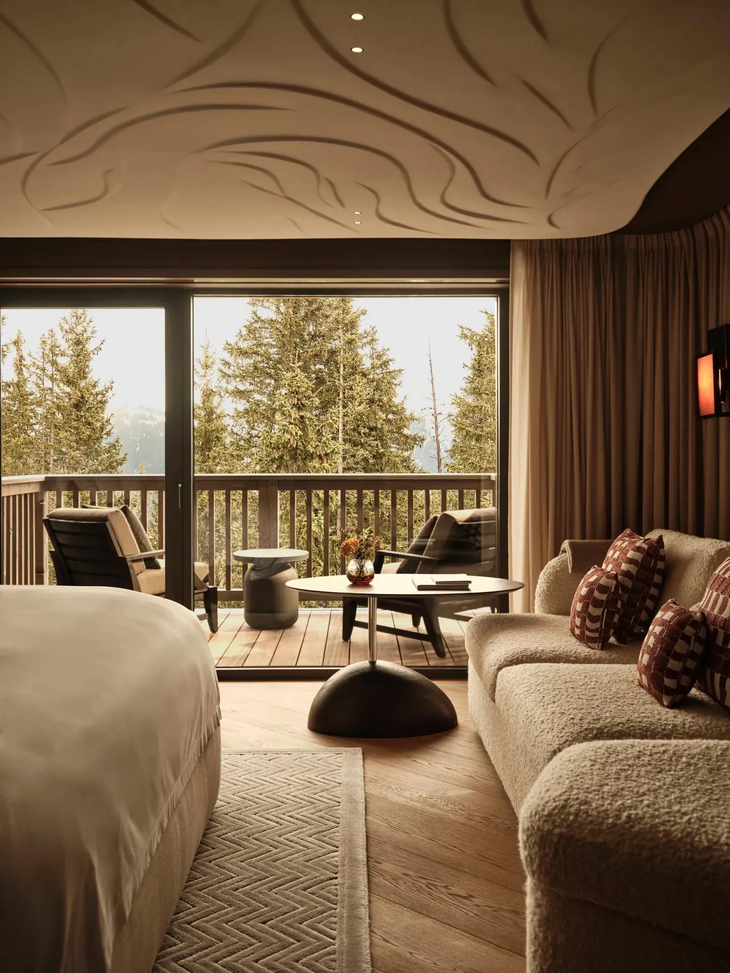 Deluxe Junior Suite, photo 2